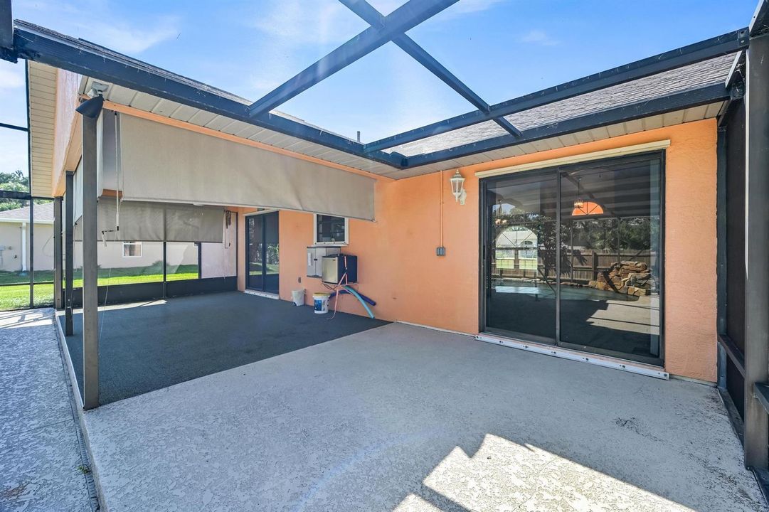 Screened in patio