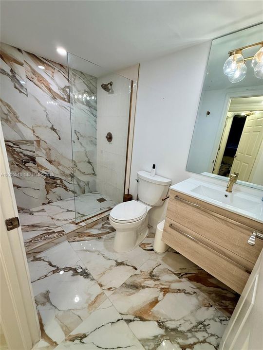 For Rent: $3,600 (1 beds, 1 baths, 610 Square Feet)