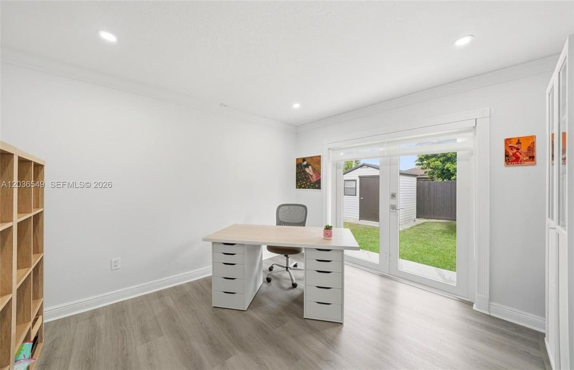 For Rent: $4,600 (4 beds, 2 baths, 1930 Square Feet)