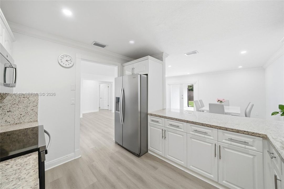 For Rent: $4,600 (4 beds, 2 baths, 1930 Square Feet)