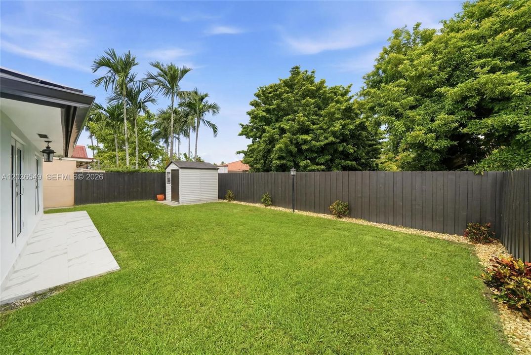 For Rent: $4,600 (4 beds, 2 baths, 1930 Square Feet)