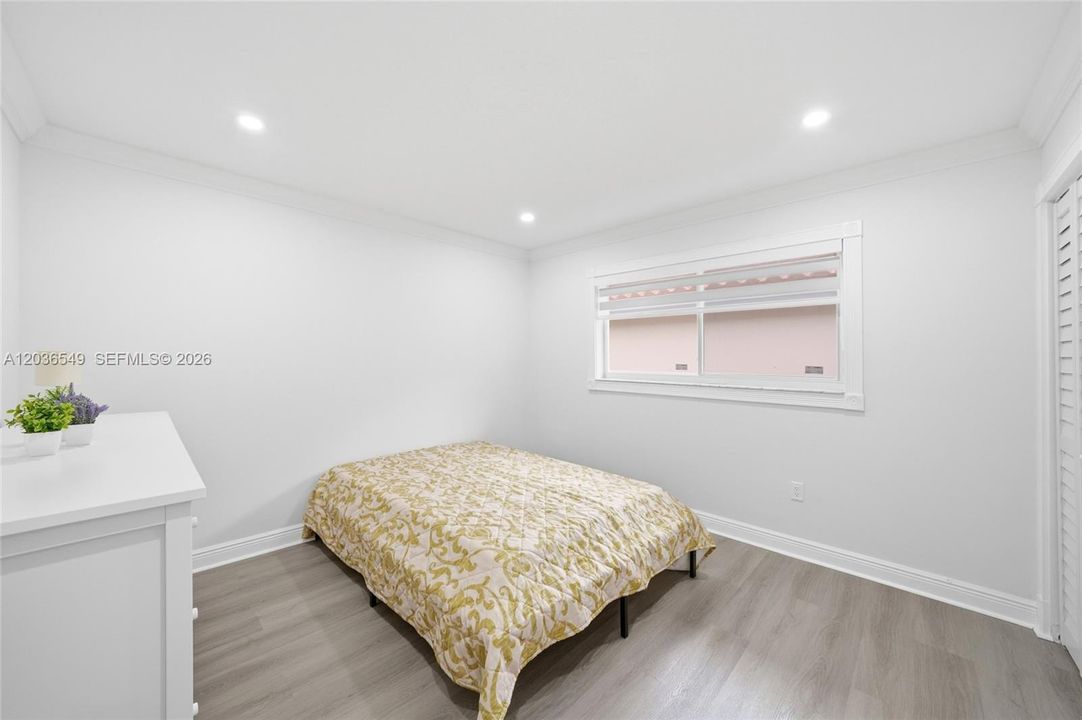 For Rent: $4,600 (4 beds, 2 baths, 1930 Square Feet)