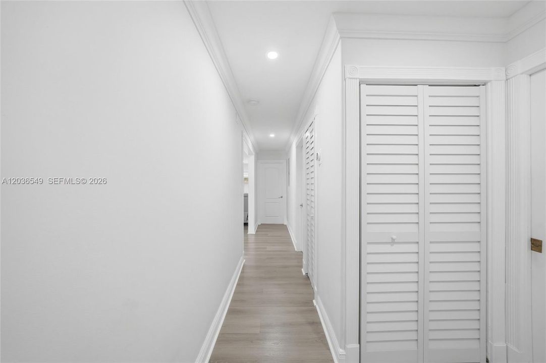 For Rent: $4,600 (4 beds, 2 baths, 1930 Square Feet)