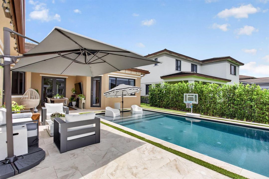 56-web-or-mls-10800-1647