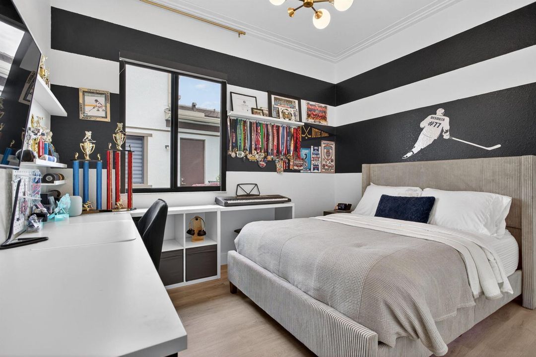 33-web-or-mls-10800-1476