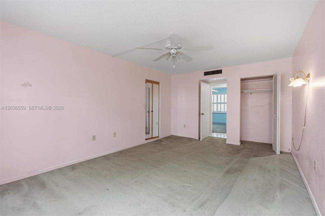 На продажу: $189,000 (2 спален, 2 ванн, 1156 Квадратных фут)