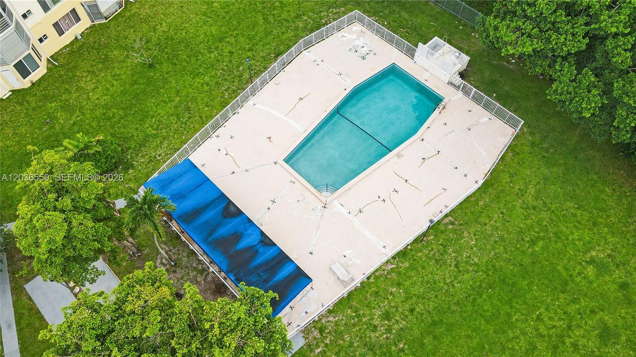 На продажу: $189,000 (2 спален, 2 ванн, 1156 Квадратных фут)