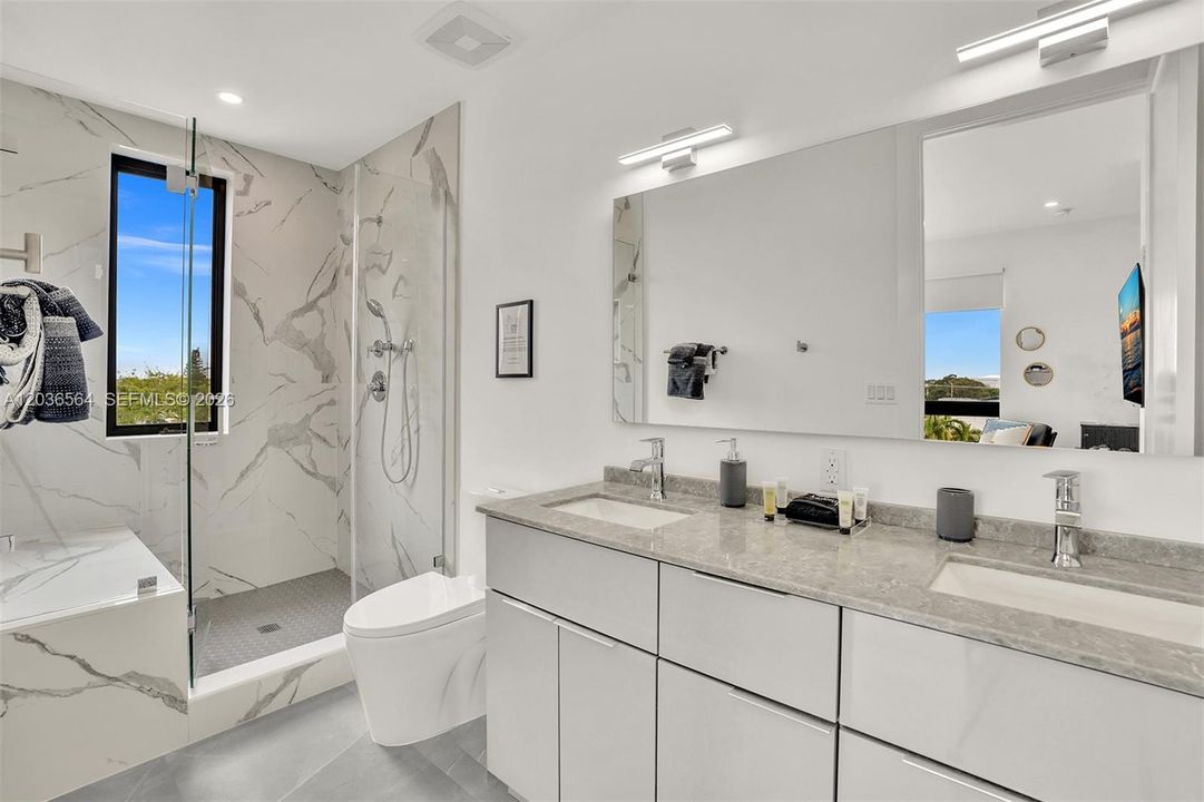 For Rent: $5,100 (3 beds, 3 baths, 1707 Square Feet)