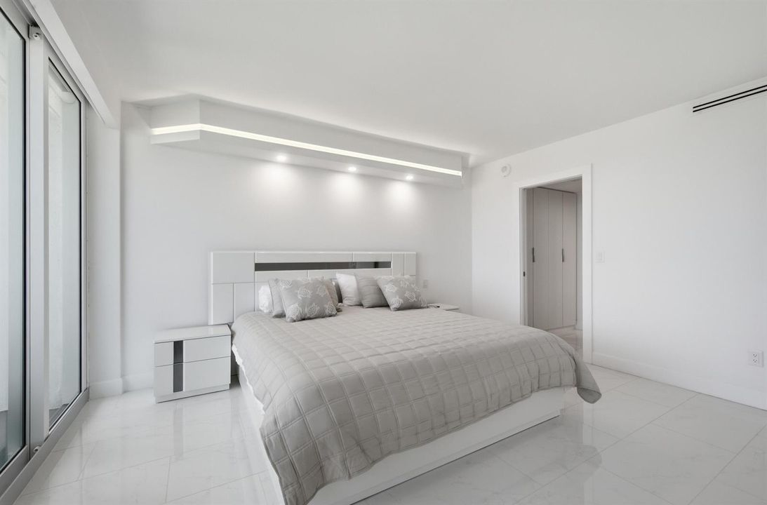 Tiara East 1422 master bedroom 2