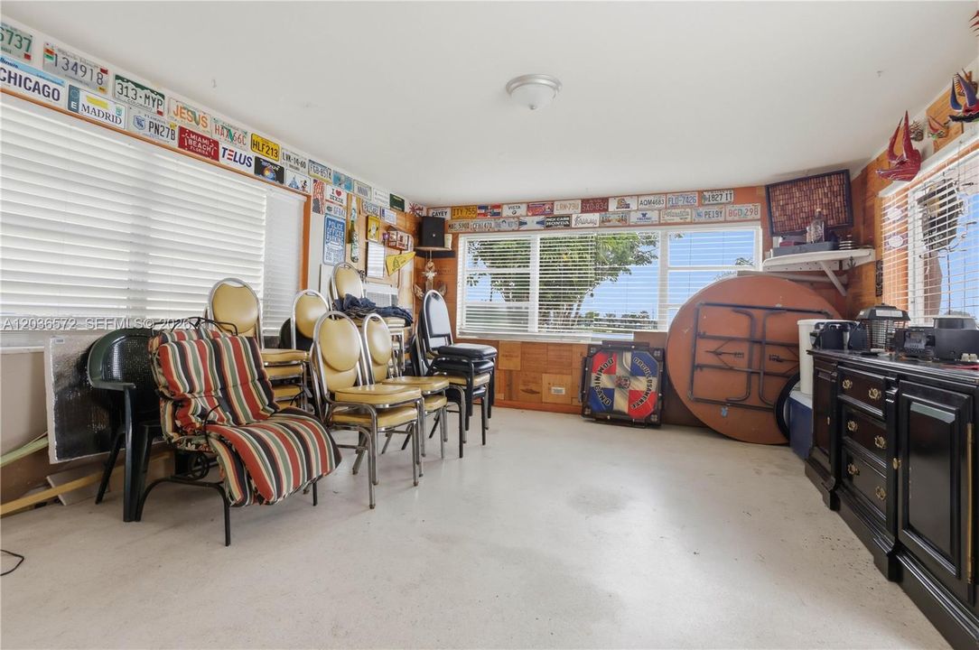 For Sale: $380,000 (2 beds, 2 baths, 1550 Square Feet)