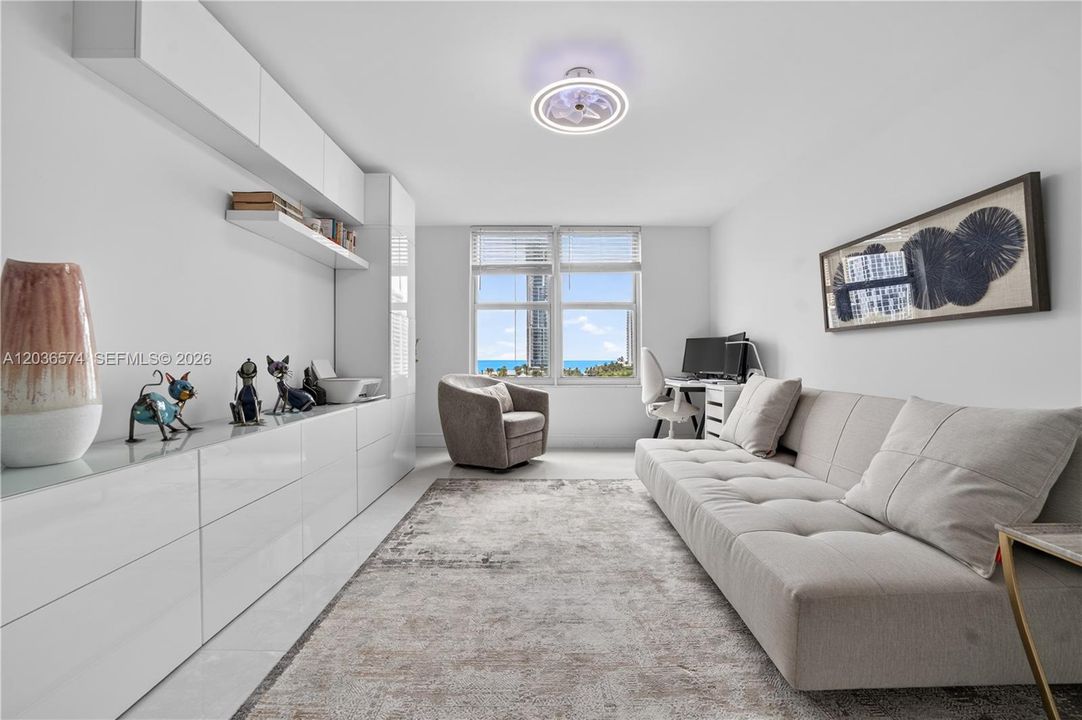На продажу: $729,950 (2 спален, 2 ванн, 1856 Квадратных фут)