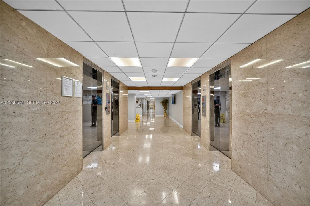 На продажу: $729,950 (2 спален, 2 ванн, 1856 Квадратных фут)
