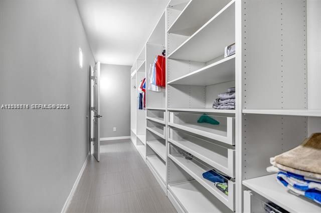 В аренду: $3,600 (2 спален, 2 ванн, 1537 Квадратных фут)