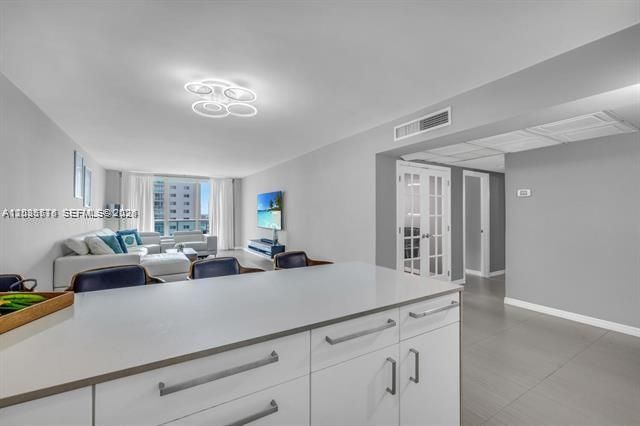 В аренду: $3,600 (2 спален, 2 ванн, 1537 Квадратных фут)