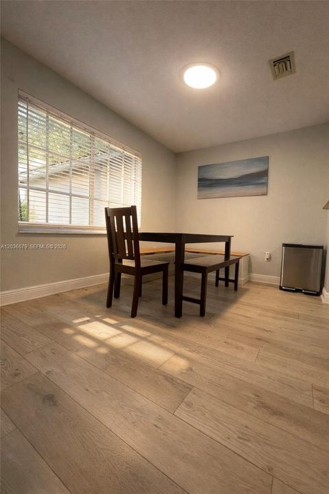 Boynton-Beach-Townhome-Dining-Room.jpg
