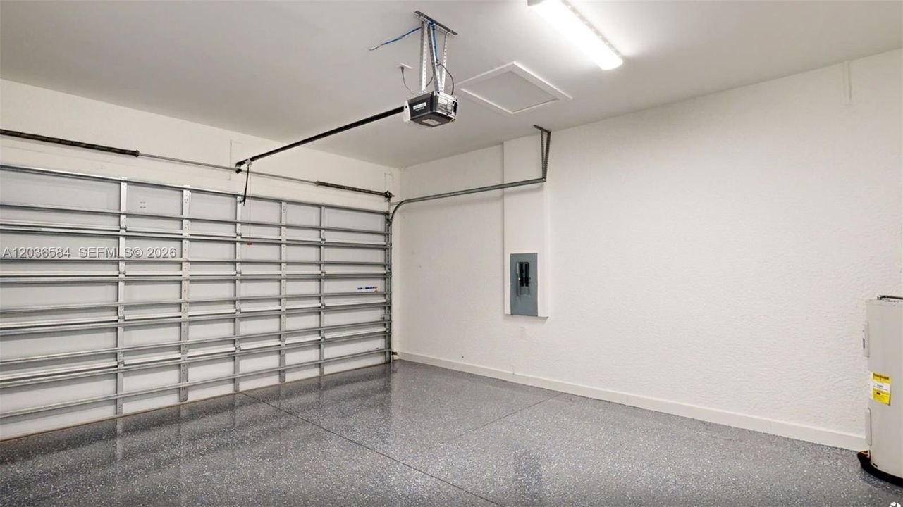 For Rent: $2,200 (3 beds, 2 baths, 1635 Square Feet)