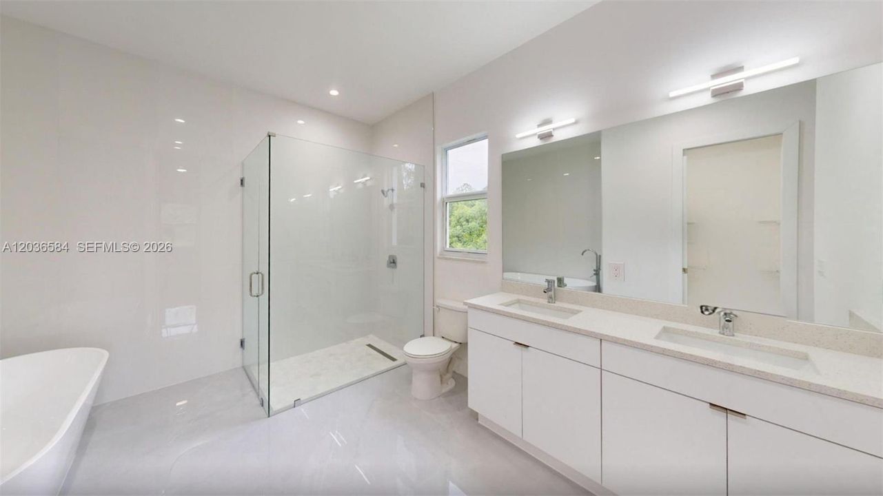 For Rent: $2,200 (3 beds, 2 baths, 1635 Square Feet)