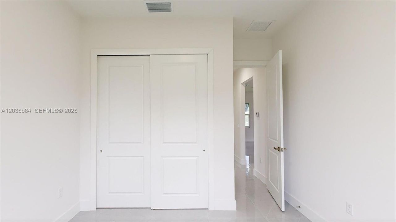 For Rent: $2,200 (3 beds, 2 baths, 1635 Square Feet)