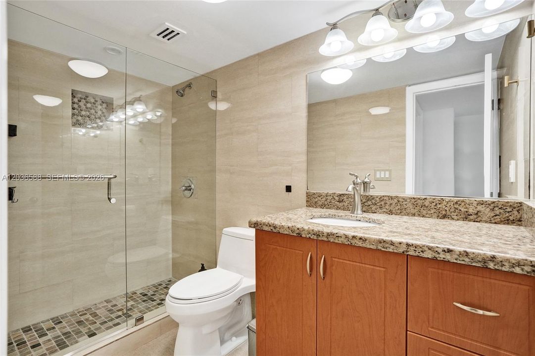 В аренду: $4,300 (2 спален, 2 ванн, 1312 Квадратных фут)
