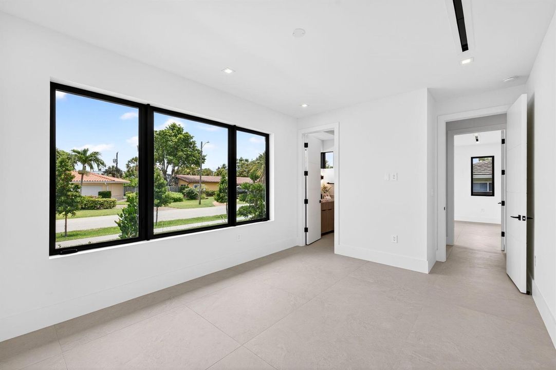 81-web-or-mls-699A4014 2