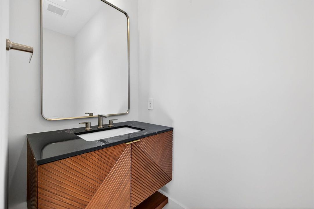 102-web-or-mls-699A2884 2