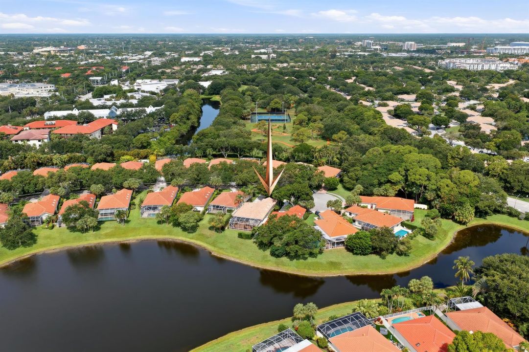 Beautiful Lake Setting