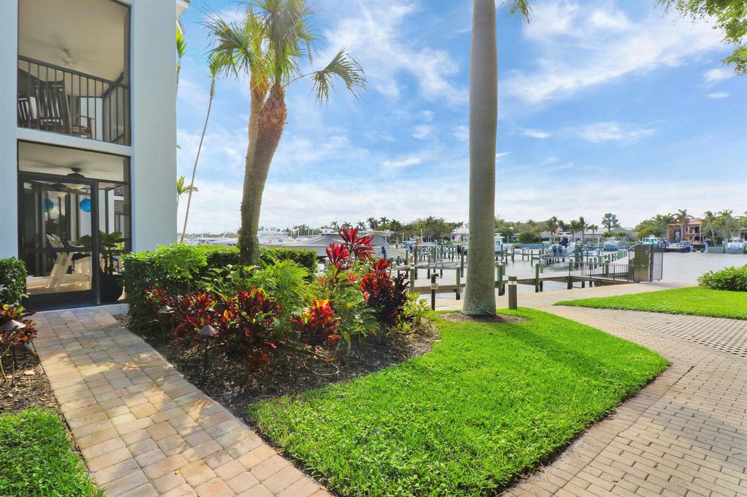 Private back entrance leading to Marina