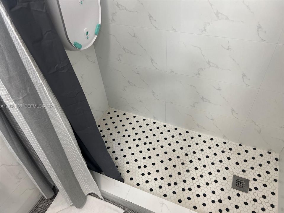 В аренду: $2,700 (3 спален, 2 ванн, 1000 Квадратных фут)