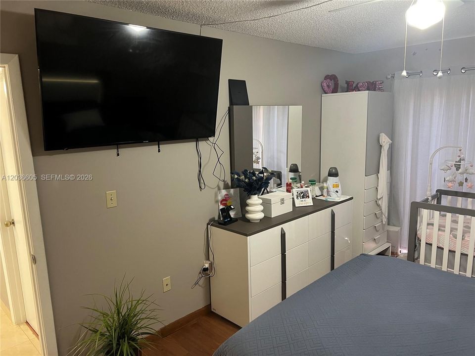 В аренду: $2,700 (3 спален, 2 ванн, 1000 Квадратных фут)