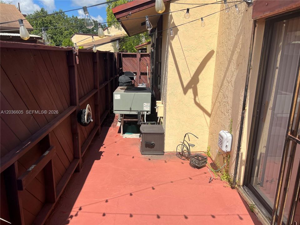 В аренду: $2,700 (3 спален, 2 ванн, 1000 Квадратных фут)