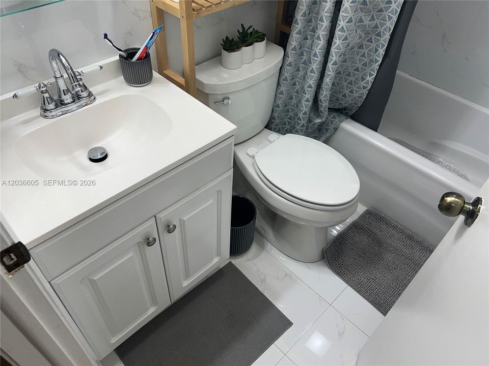В аренду: $2,700 (3 спален, 2 ванн, 1000 Квадратных фут)
