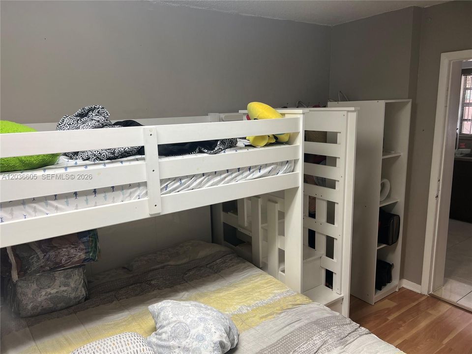 В аренду: $2,700 (3 спален, 2 ванн, 1000 Квадратных фут)