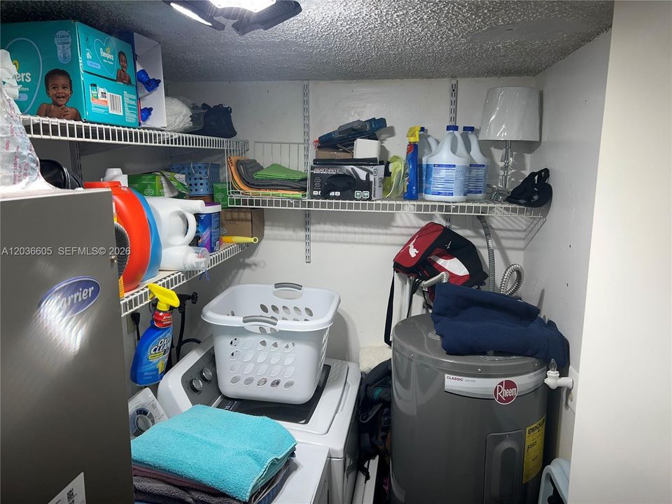 В аренду: $2,700 (3 спален, 2 ванн, 1000 Квадратных фут)