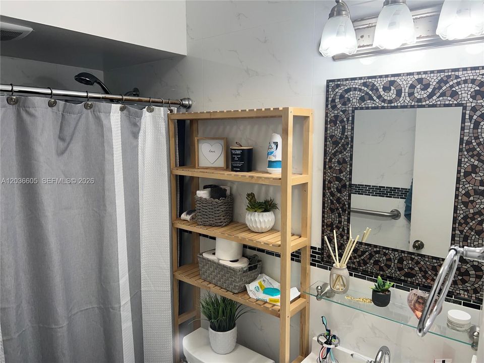 В аренду: $2,700 (3 спален, 2 ванн, 1000 Квадратных фут)
