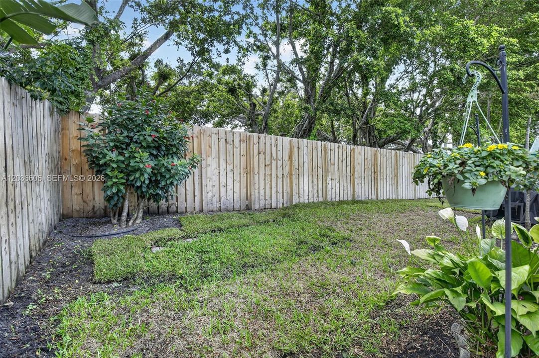 На продажу: $624,000 (3 спален, 2 ванн, 1669 Квадратных фут)