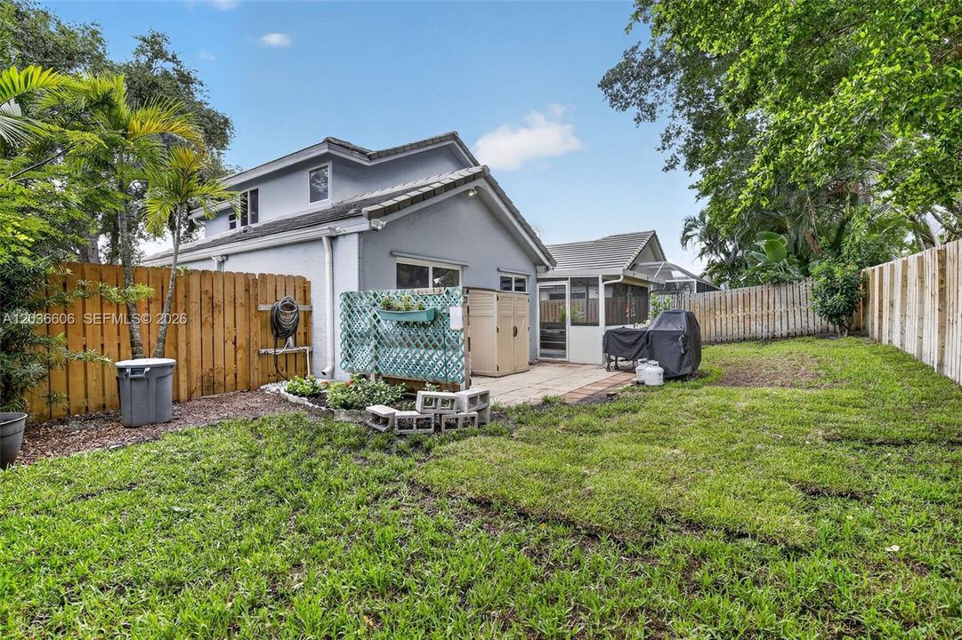 На продажу: $624,000 (3 спален, 2 ванн, 1669 Квадратных фут)
