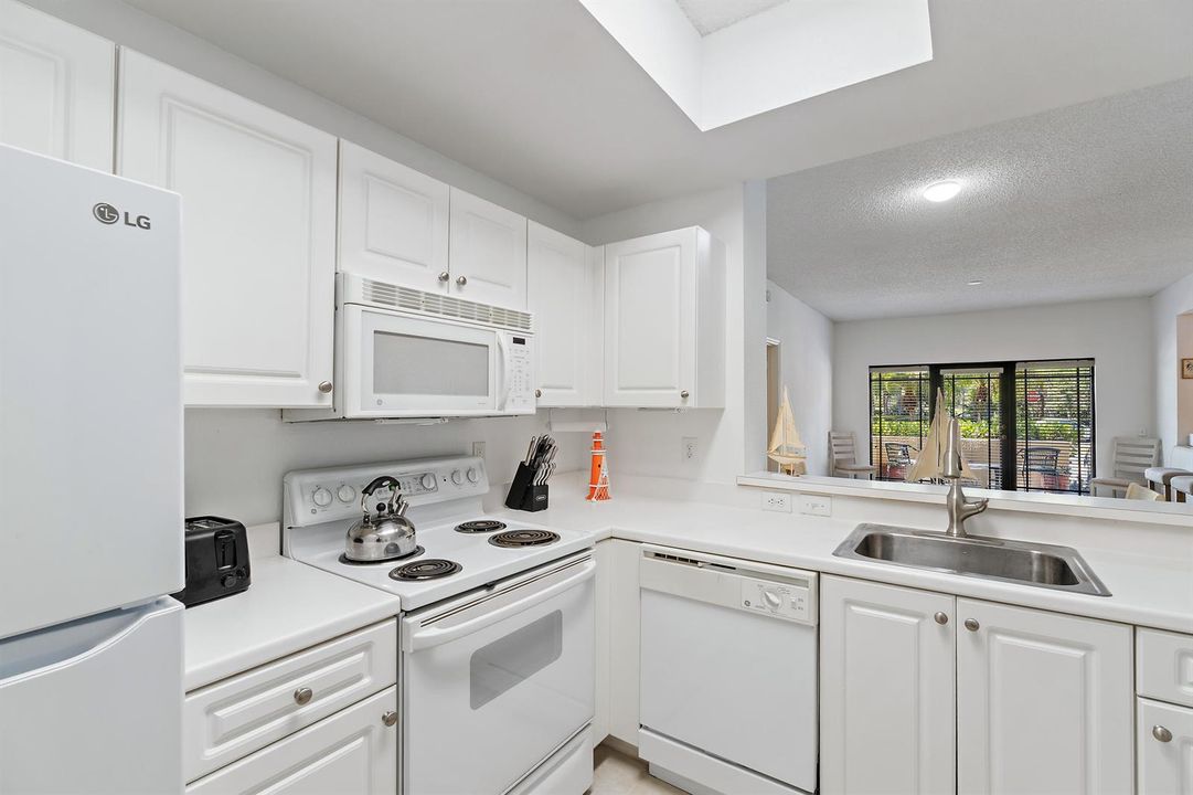 020-2915TuscanyCt-102-PalmBeachGardens-F