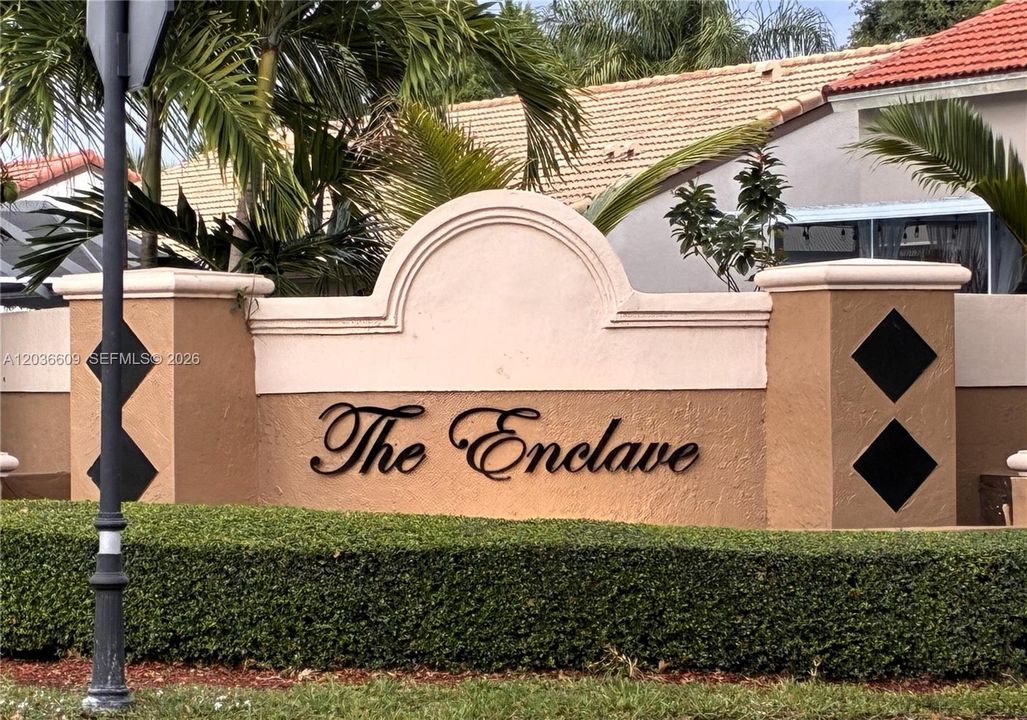 The Enclave Community Sign Pic 2