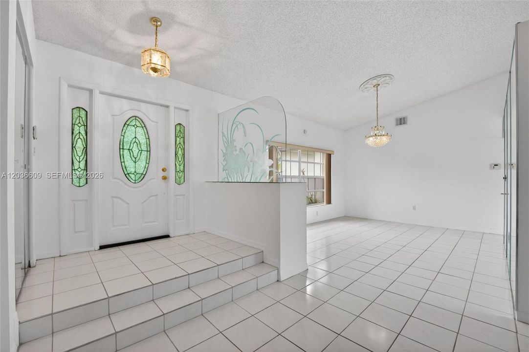 Front Entry Foyer Pic 1