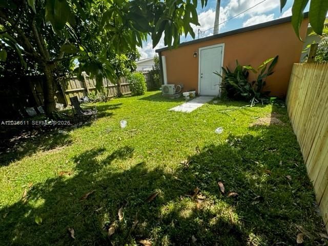 For Rent: $1,100 (1 beds, 1 baths, 1056 Square Feet)
