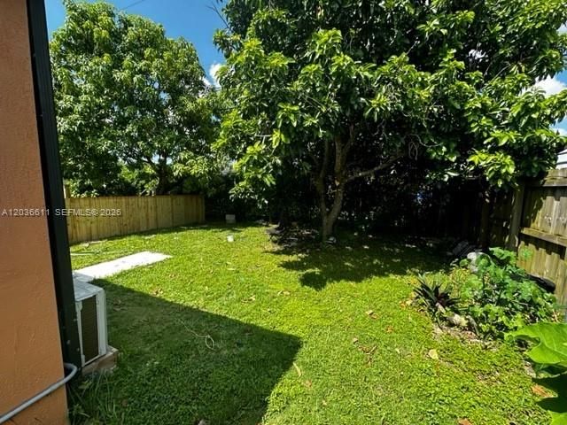 For Rent: $1,100 (1 beds, 1 baths, 1056 Square Feet)