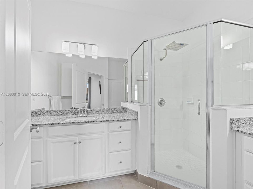 For Rent: $2,800 (3 beds, 2 baths, 0 Square Feet)
