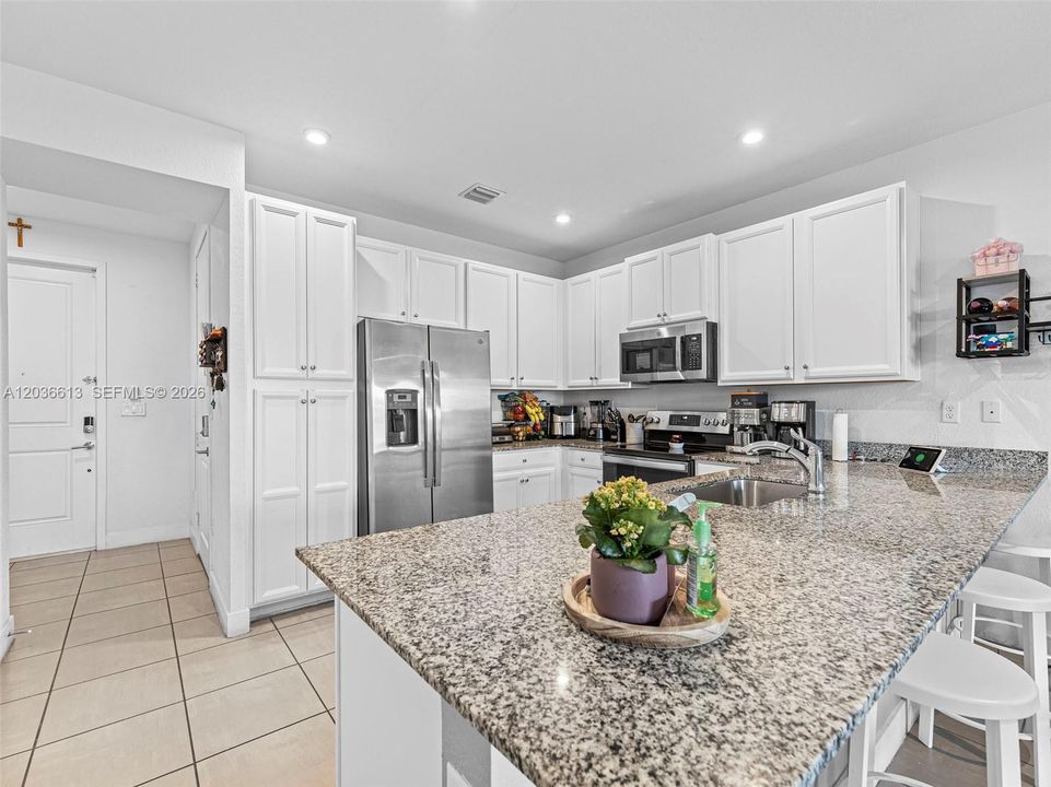 For Rent: $2,800 (3 beds, 2 baths, 0 Square Feet)