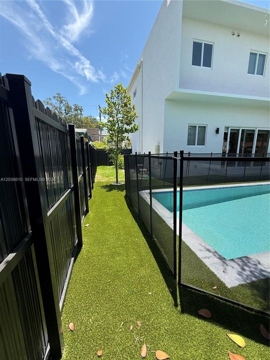 En Renta: $18,000 (5 camas, 4 baños, 3114 Pies cuadrados)