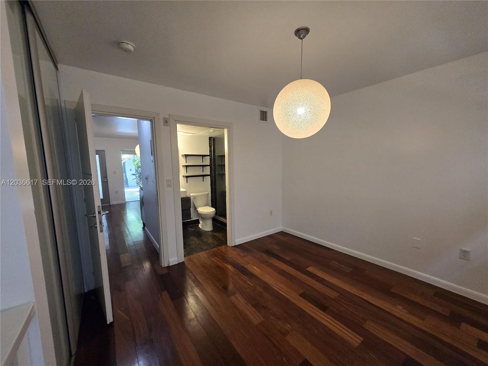 For Rent: $1,950 (1 beds, 1 baths, 436 Square Feet)