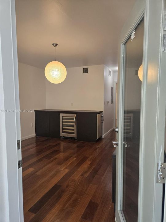 For Rent: $1,950 (1 beds, 1 baths, 436 Square Feet)