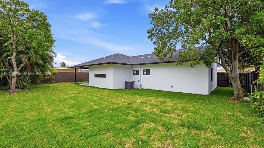 For Sale: $719,000 (4 beds, 3 baths, 1444 Square Feet)