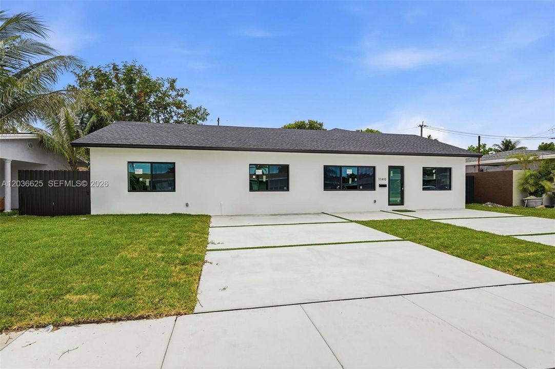For Sale: $719,000 (4 beds, 3 baths, 1444 Square Feet)