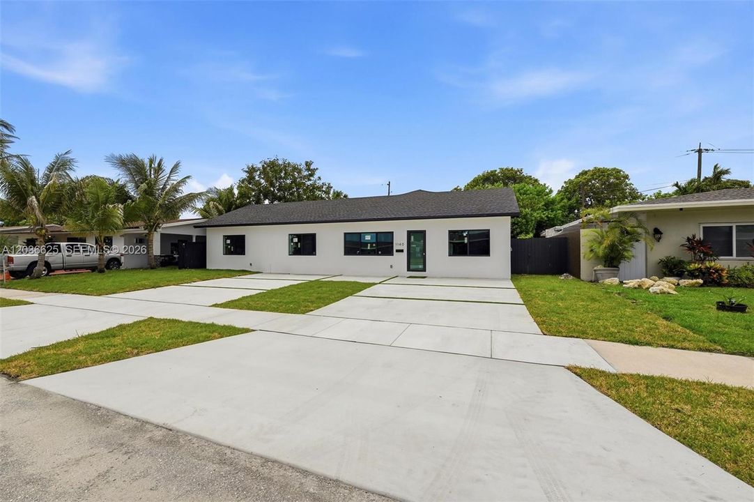 For Sale: $719,000 (4 beds, 3 baths, 1444 Square Feet)