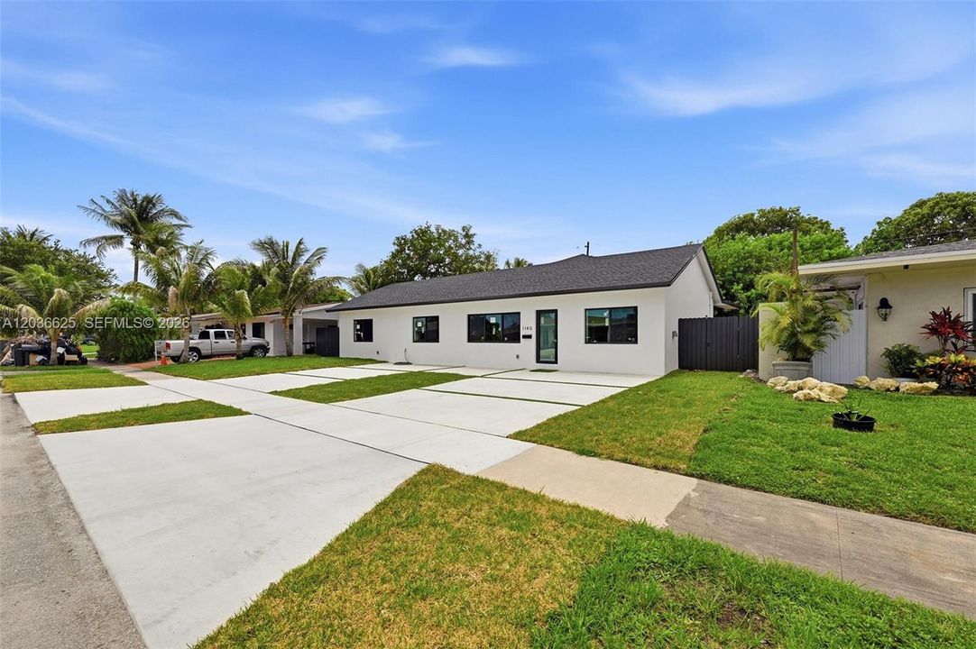 For Sale: $719,000 (4 beds, 3 baths, 1444 Square Feet)